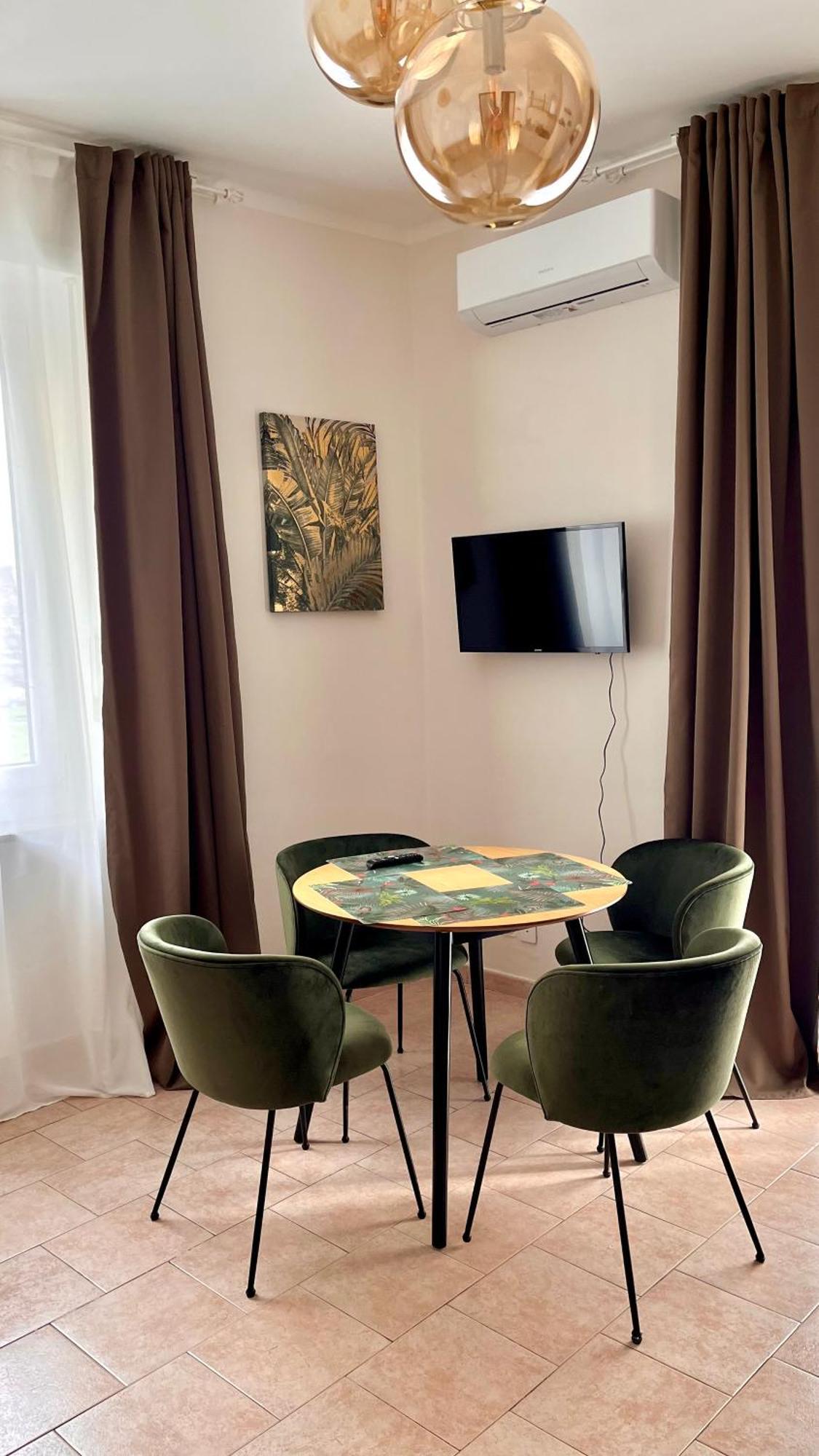 טורינו New Apartment Metro Pozzo Strada מראה חיצוני תמונה